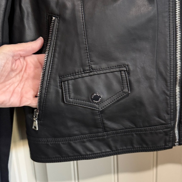 New Express Women's Black Leather Biker Jacket - Picture 5 of 9